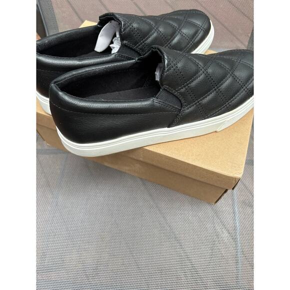 Steve Madden quilted slip on COULTER-Q black slip on sneaker women’s size 9 - Picture 1 of 6